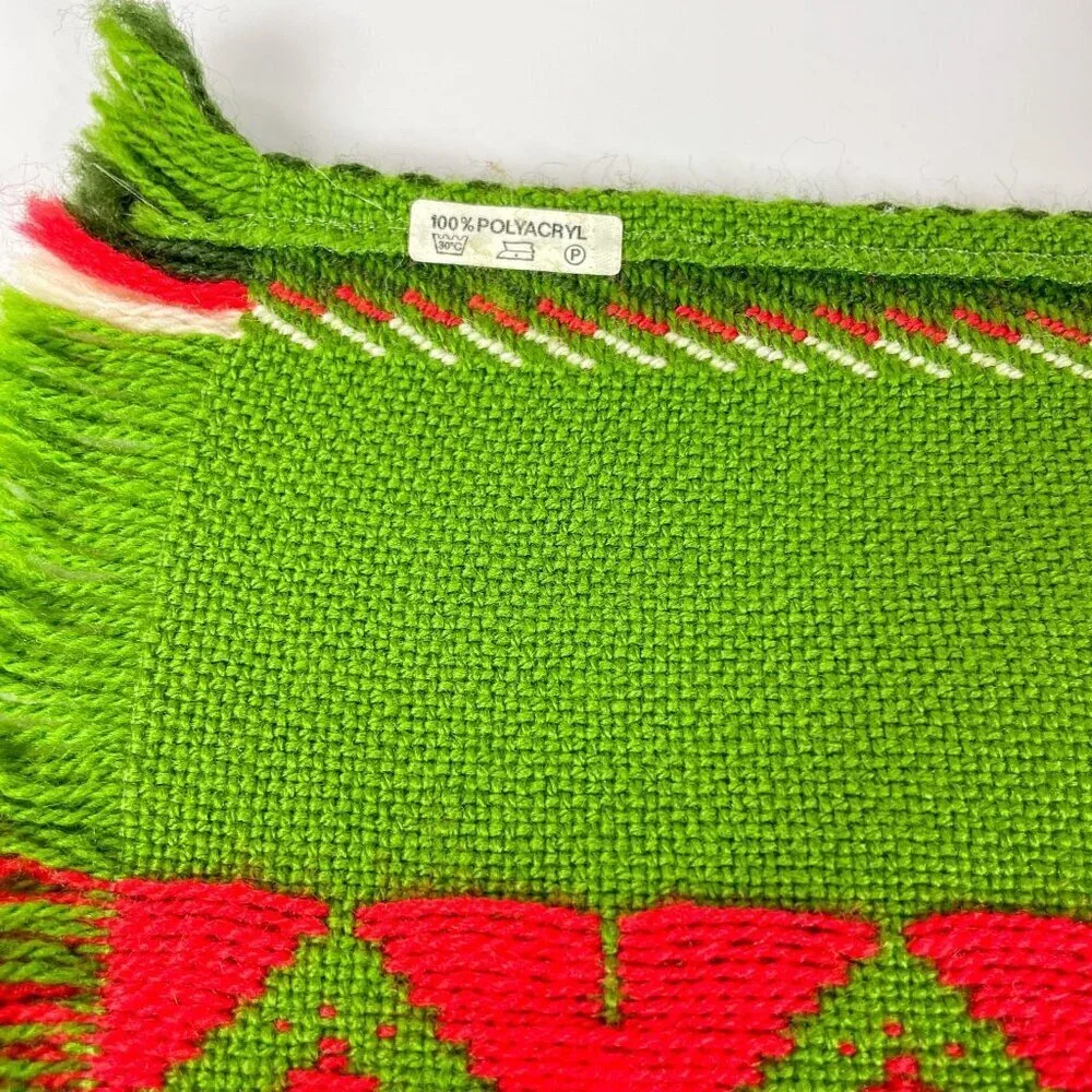 Vintage Green Polyacryl Heart & Snowflake Woven Tablerunner Bright Christmas